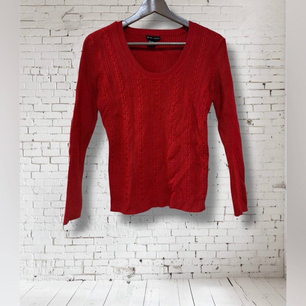 Red Women's Cable Knit Sweater